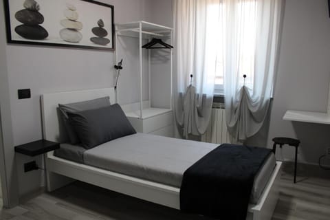 Bed, Photo of the whole room, Bedroom, wardrobe