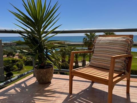 View (from property/room), Balcony/Terrace, Sea view