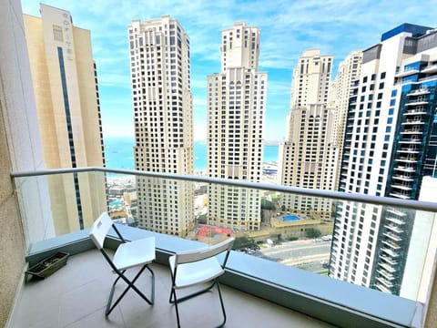 Property building, Patio, Day, View (from property/room), Balcony/Terrace, City view