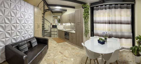 Living room, Seating area, kitchen