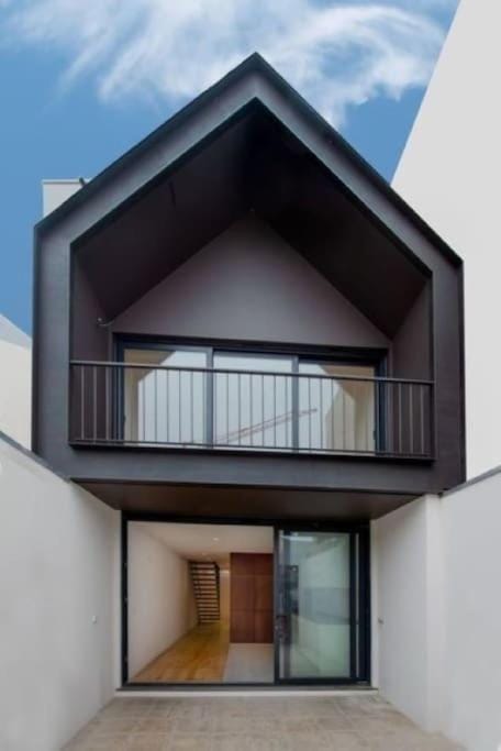 Property building, View (from property/room), Balcony/Terrace