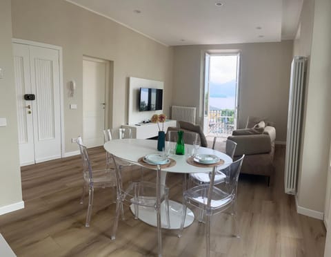 Mira Apartment in Baveno