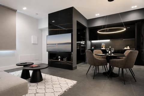 TV and multimedia, Dining area, kitchen