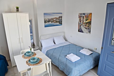 Cycladic House for 3 persons at Lefkes Paros Apartment in Paros, Greece