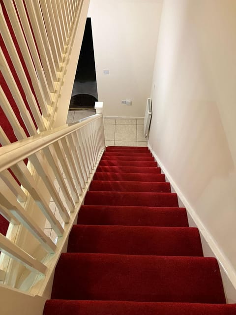 Caroline Court House Bed and Breakfast in Burton upon Trent