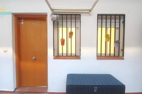 Coqueto y económico para parejas Apartment in Madrid