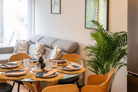 Living room, Decorative detail, Decorative detail, Dining area