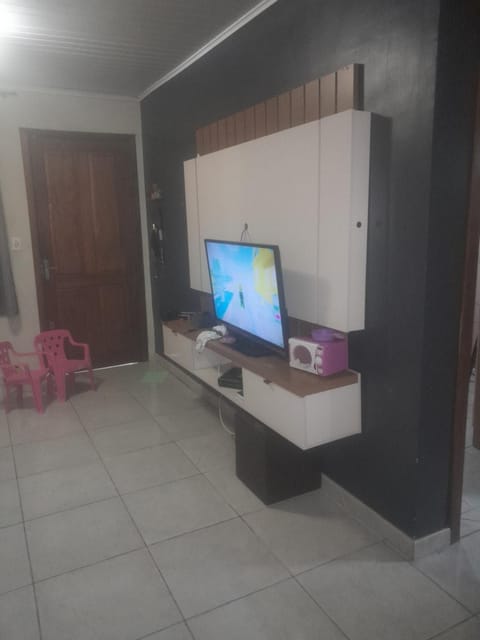 Communal lounge/ TV room, TV and multimedia