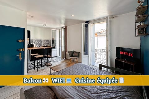 Bed, TV and multimedia, Living room, kitchen