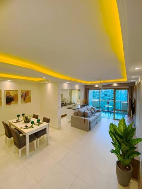 Exclusive Beachfront Penthouse: Private Pool, Amazing View Apartment in Rio de Janeiro