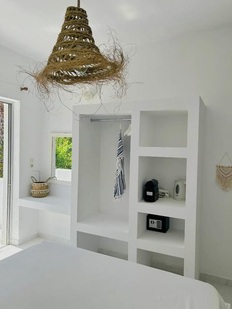 Property building, Coffee/tea facilities, Bedroom