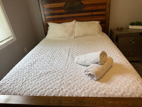 Wonderful Home Close to Downtown Chicago - Free Parking Vacation rental in Chicago