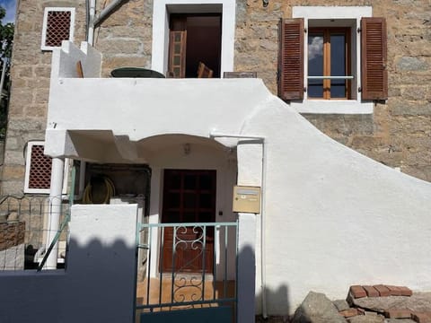 Charmante maison de village House in Porto-Vecchio