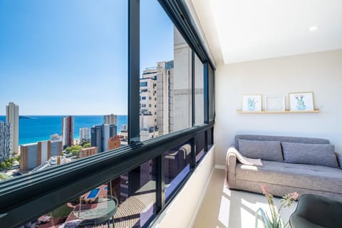 Property building, Day, Natural landscape, View (from property/room), Balcony/Terrace, Living room, City view, Sea view