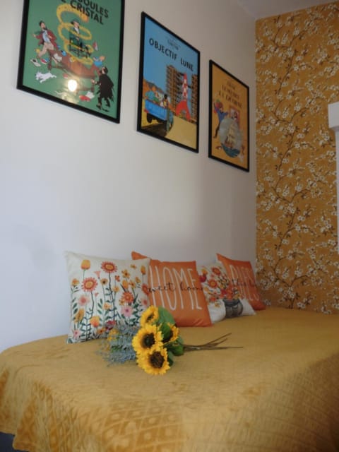 Bed, Decorative detail
