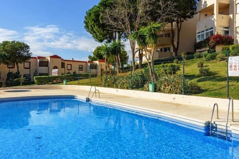 Riviera seaview getaway Apartment in Sitio de Calahonda