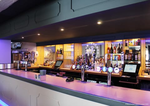 Property building, Lounge or bar