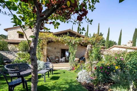 Property building, Patio, Garden, Garden view