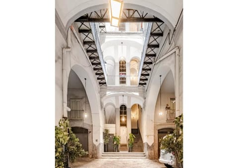 Facade/entrance, Day