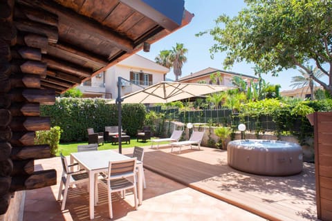 Balcony/Terrace, Balcony/Terrace, Swimming pool