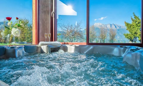 Day, Natural landscape, Hot Tub, Hot Tub, Spa and wellness centre/facilities, Mountain view