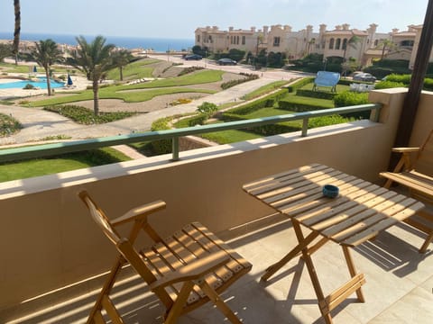 Balcony/Terrace, Pool view, Sea view