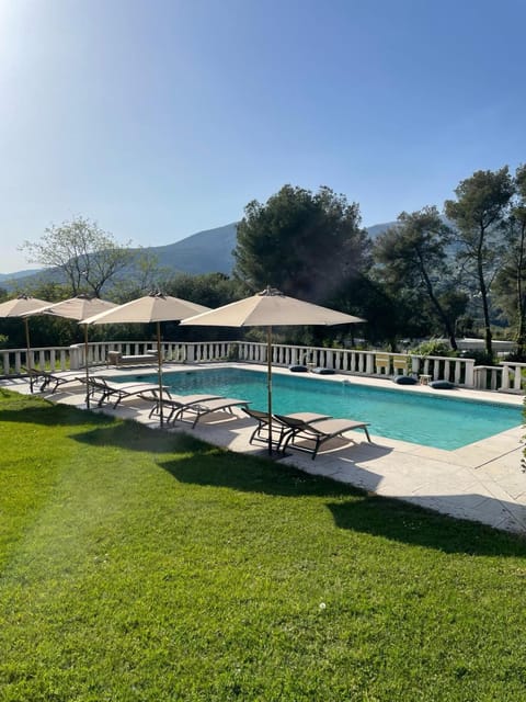 Garden, Mountain view, Swimming pool, sunbed