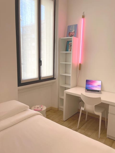 Seating area, Bedroom