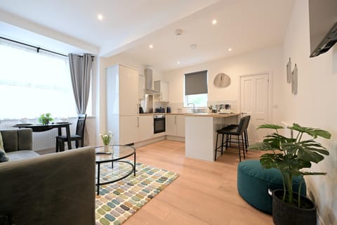 Kitchen or kitchenette, Living room
