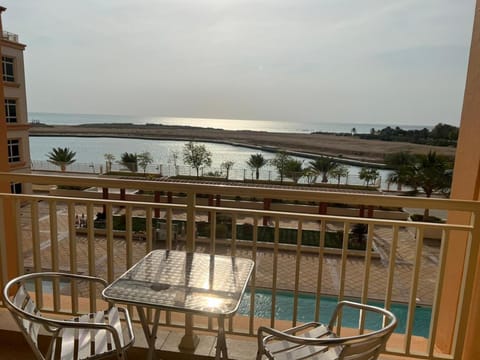 Day, Natural landscape, View (from property/room), Balcony/Terrace, Balcony/Terrace, River view, Sea view