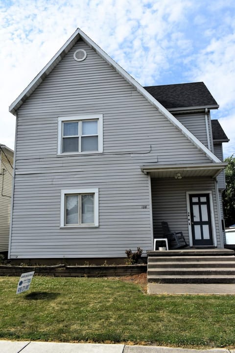 Property building, Street view