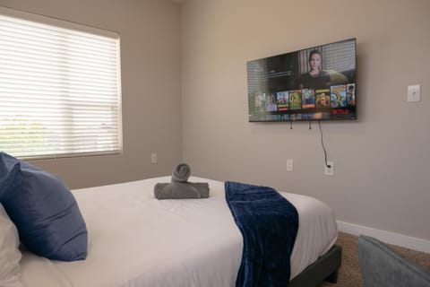 Cozy 2B Apartment with great Amenities in the Heart of Cedar Park Apartment in Leander
