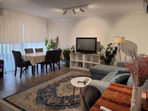 Communal lounge/ TV room, Living room, Seating area