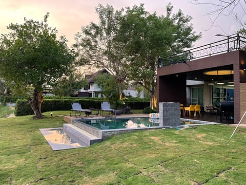 Property building, Natural landscape, Pool view