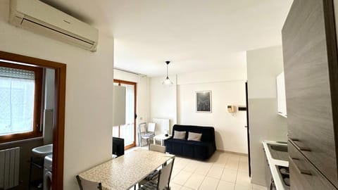 P028 - Porto Recanati, comodo bilocale a pochi minuti dalle spiagge Apartment in Porto Recanati