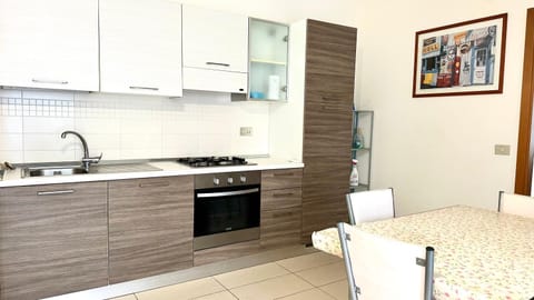 P028 - Porto Recanati, comodo bilocale a pochi minuti dalle spiagge Apartment in Porto Recanati