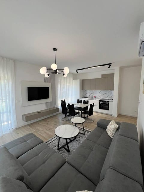 Communal lounge/ TV room, TV and multimedia, Living room, kitchen