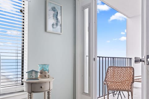 Newly Renovated 2 Bedroom Condo- With Stunning Views! Palace Resort 2108 House in Myrtle Beach