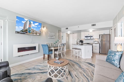 Newly Renovated 2 Bedroom Condo- With Stunning Views! Palace Resort 2108 House in Myrtle Beach