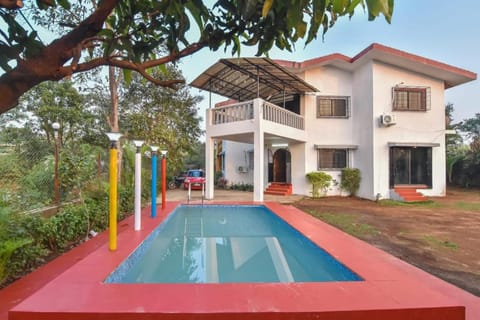 Evening entertainment, Swimming pool