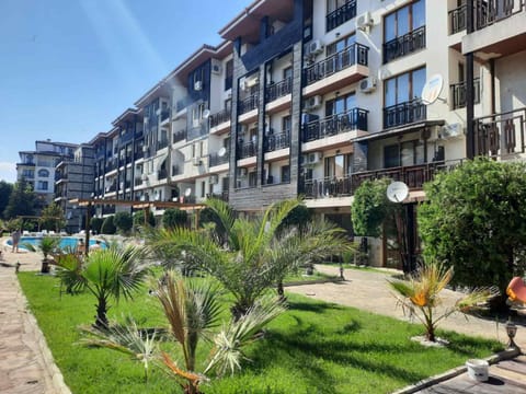 Property building, Garden