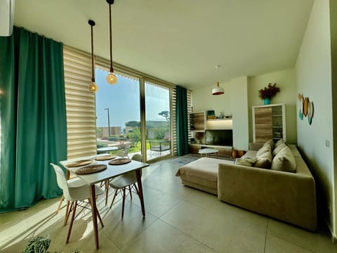 TV and multimedia, View (from property/room), Living room, Seating area