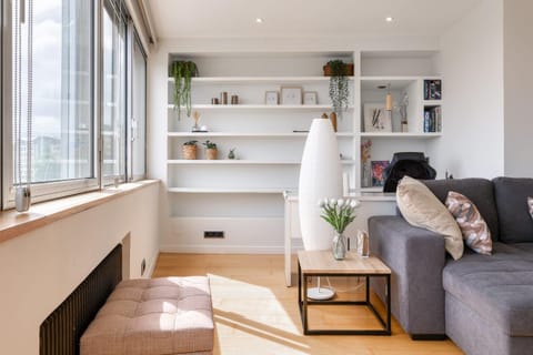 Library, Living room, Seating area, internet