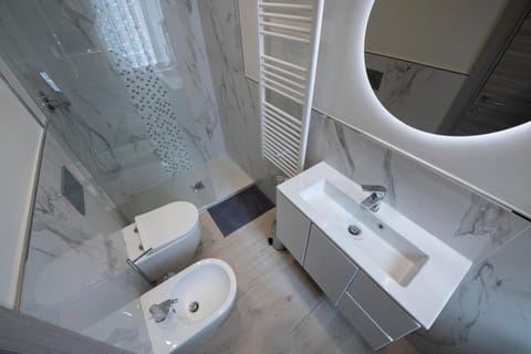 Shower, Toilet, Bathroom, bidet