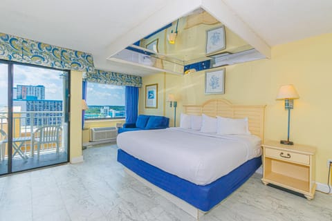 Couples Romance Suite With Jacuzzi! Sea Mist 51313 House in Myrtle Beach