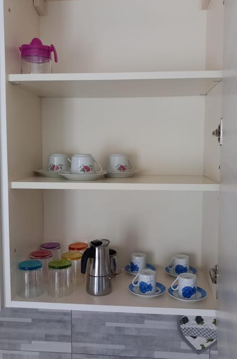 Coffee/tea facilities, Kitchen or kitchenette, minibar
