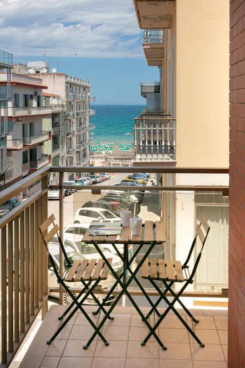 Natural landscape, Balcony/Terrace, Beach, Sea view