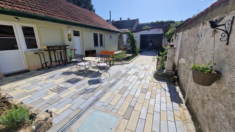 Patio, Garden