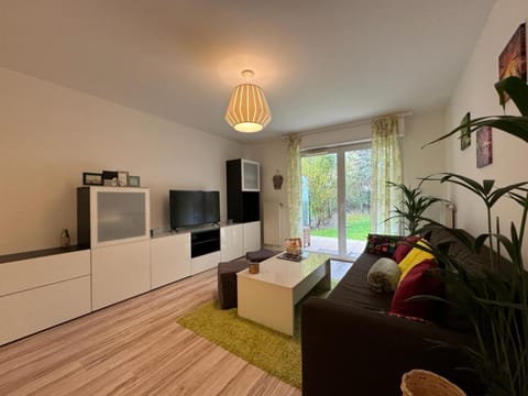 L'é-crin, appartement deux pièces avec jardin Apartment in Île-de-France