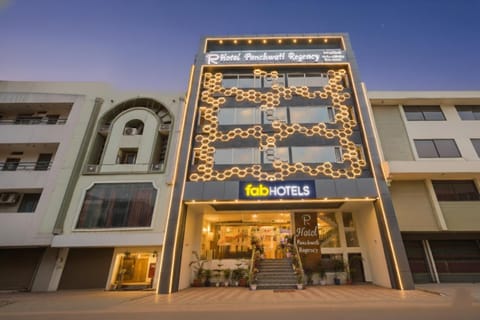 Property building, Facade/entrance